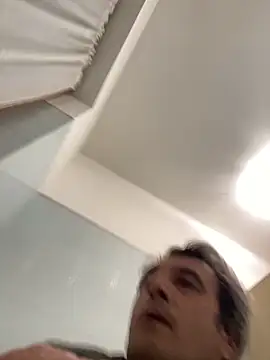 sasatimido online show from April 15, 2026, 5:03 am