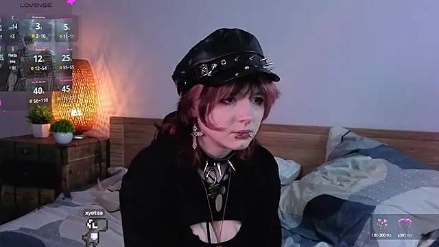 Snapshot of TaiteBeat chatting on October 3, 2025, 6:05 pm TaiteBeat online show from October 3, 2025, 6:05 pm