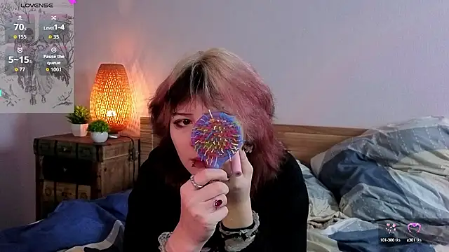 Snapshot of TaiteBeat chatting on October 6, 2025, 5:43 pm TaiteBeat online show from October 6, 2025, 5:43 pm