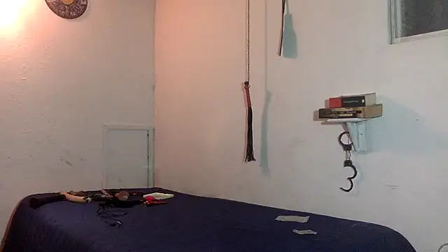 indomitaFox online show from March 16, 2026, 3:45 am