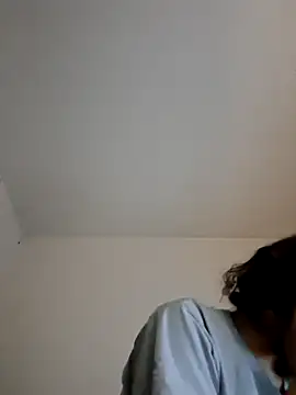 Snapshot of MeTazty294 chatting on December 3, 2025, 6:43 am MeTazty294 online show from December 3, 2025, 6:43 am