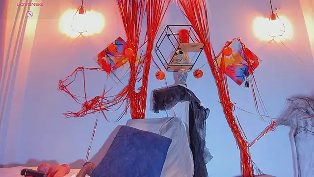 Karlaliones69 online show from October 31, 2025, 12:17 pm