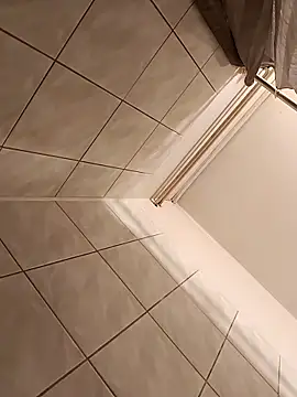 Snapshot of Radsj@xh chatting on February 9, 2026, 2:43 pm Radsjxh online show from February 9, 2026, 2:43 pm