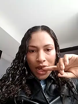 SofiaDelicia online show from October 24, 2025, 2:02 pm