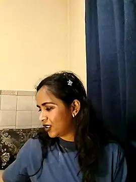 cute indianxo online show from June 4, 2026, 10:27 pm