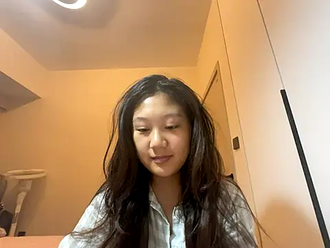 xena0501 online show from October 16, 2025, 4:19 pm