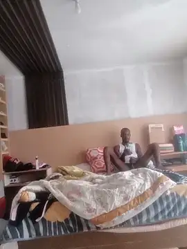 Snapshot of Pnice chatting on December 14, 2025, 8:30 am Pnice online show from December 14, 2025, 8:30 am