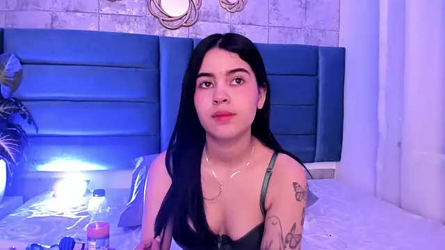 Snapshot of MaiaaCandy chatting on February 28, 2026, 9:27 pm MaiaaCandy online show from February 28, 2026, 9:27 pm