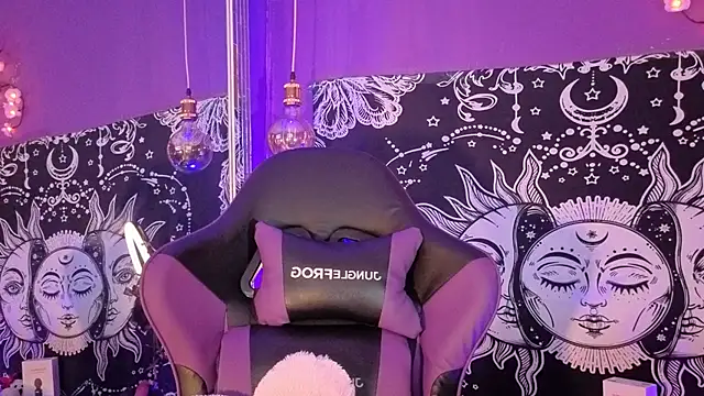 Gaia Gatex online show from April 16, 2026, 1:23 pm