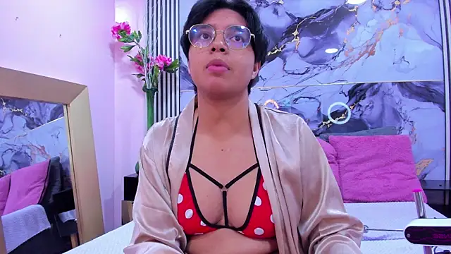 Emmaa Lex online show from September 19, 2025, 3:08 am