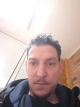 ARTANIS20 online show from October 26, 2025, 5:41 pm