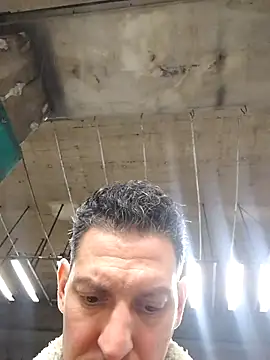 ARTANIS20 online show from April 26, 2026, 4:21 am