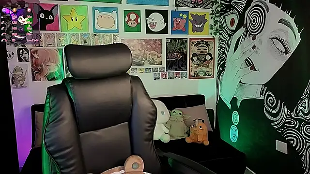 Yuhwan  online show from September 19, 2025, 10:54 pm