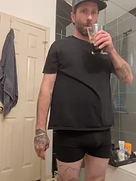 danoo84 online show from April 19, 2026, 12:33 am