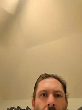 danoo84 online show from April 27, 2026, 3:37 am