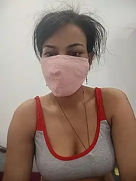 Miss-0012 online show from October 17, 2025, 8:44 pm