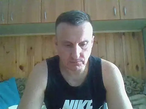 Snapshot of Maksymilian1 chatting on November 15, 2025, 9:28 am Maksymilian1 online show from November 15, 2025, 9:28 am
