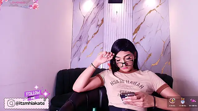 Snapshot of Mhiaa_Sweet chatting on May 7, 2026, 8:25 pm Mhiaa Sweet online show from May 7, 2026, 8:25 pm