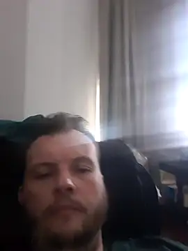 blueeyesss online show from October 26, 2025, 2:23 pm