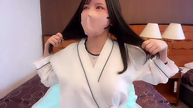 moemilk online show from March 4, 2026, 12:38 am