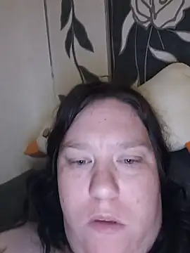 Feuchtekitty92xh online show from October 13, 2025, 5:13 pm