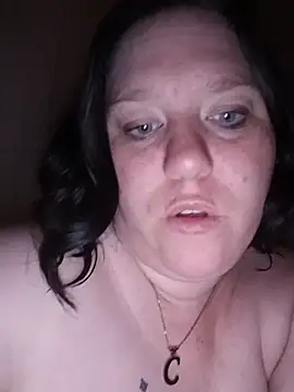 Feuchtekitty92xh online show from October 25, 2025, 7:52 pm