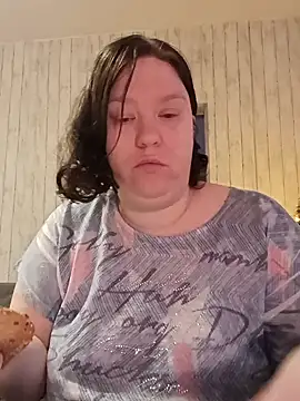 Feuchtekitty92xh online show from December 4, 2025, 7:28 am