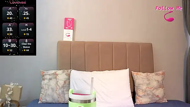 Penelophe01 online show from January 11, 2026, 2:44 pm