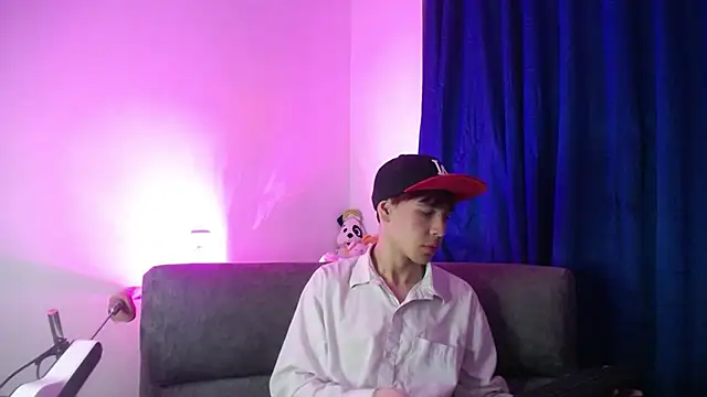 Snapshot of lucky_stricke chatting on March 4, 2026, 4:29 am lucky stricke online show from March 4, 2026, 4:29 am