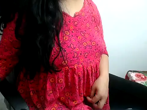 Roshi Love online show from June 22, 2026, 1:40 am