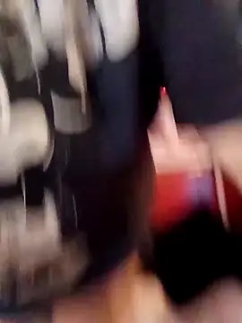 SquirtMilf00 online show from February 26, 2026, 4:33 am