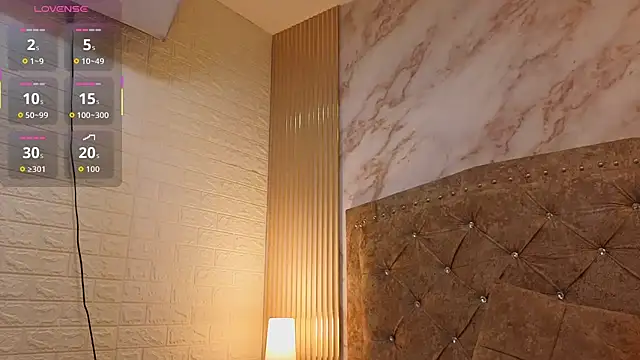 AnastasiaColeman online show from November 21, 2025, 7:56 pm