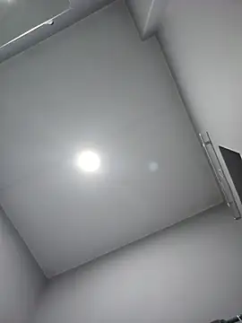 mojaymort online show from February 19, 2026, 9:33 pm