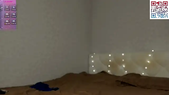 Snapshot of princess_diamonds chatting on February 8, 2026, 1:47 pm princess diamonds online show from February 8, 2026, 1:47 pm