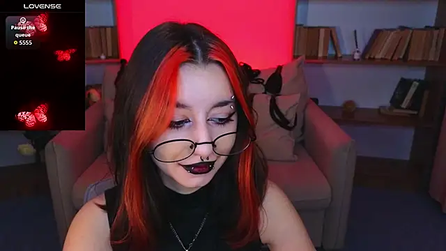 Mistress  Marcelline online show from December 5, 2025, 9:51 am