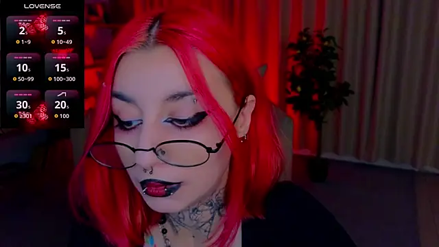 Snapshot of Mistress__Marcelline chatting on July 14, 2026, 2:05 am Mistress Marcelline online show from July 14, 2026, 2:05 am