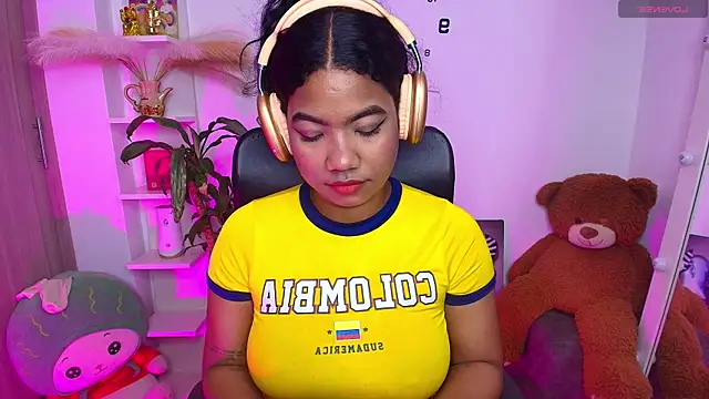 Snapshot of sharlottxl chatting on May 26, 2026, 9:49 am sharlottxl online show from May 26, 2026, 9:49 am