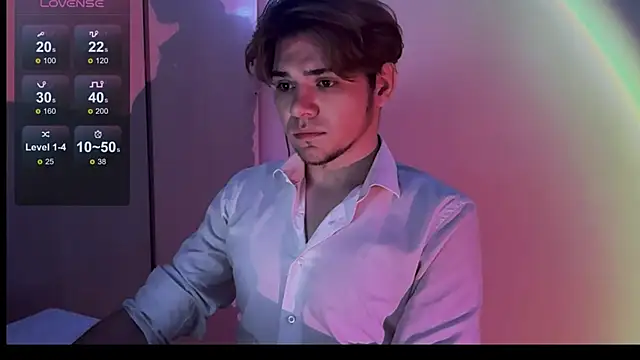 Snapshot of 1RobertTT chatting on October 7, 2025, 9:23 pm 1RobertTT online show from October 7, 2025, 9:23 pm