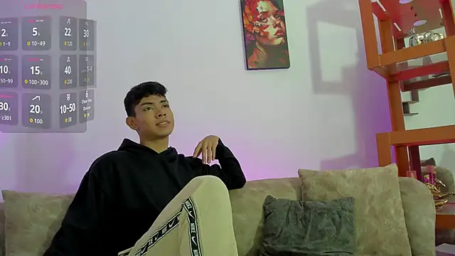 LoganTwink18 online show from November 18, 2025, 12:31 pm