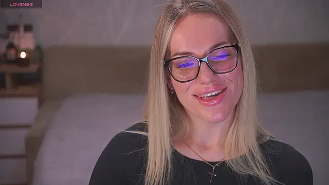 Vanille Mystery online show from March 9, 2026, 10:03 pm