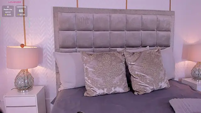 lucianacohelo online show from November 10, 2025, 8:08 pm