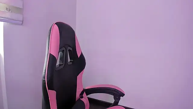 Arianna Jannes online show from March 16, 2026, 5:17 pm