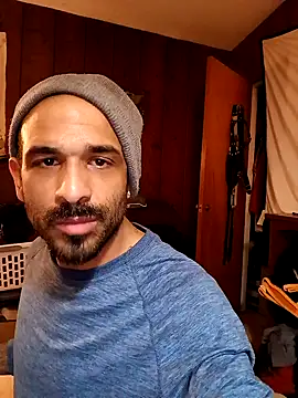 Snapshot of BEBE5757 chatting on November 8, 2025, 10:04 am BEBE5757 online show from November 8, 2025, 10:04 am