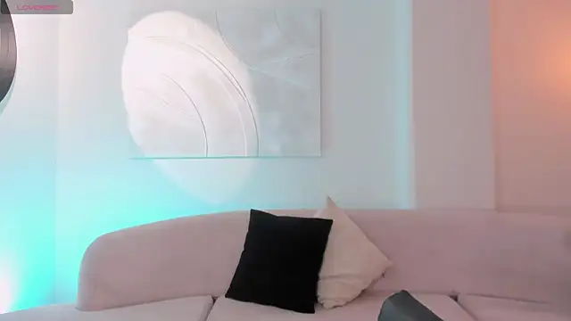 AmbarJames  online show from March 9, 2026, 12:20 pm