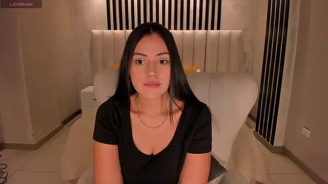 AmbarJames  online show from May 24, 2026, 11:48 am