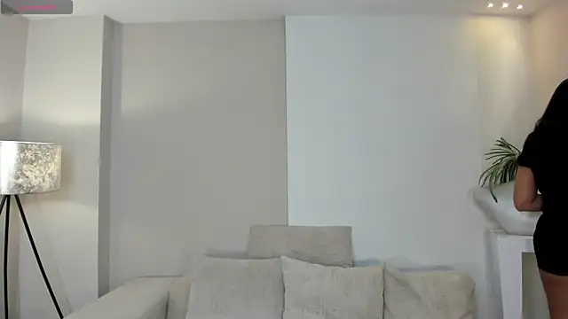 Snapshot of AmbarJames_ chatting on July 4, 2026, 11:38 am AmbarJames online show from July 4, 2026, 11:38 am