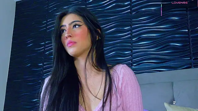 Ambar Bull online show from December 5, 2025, 1:31 pm