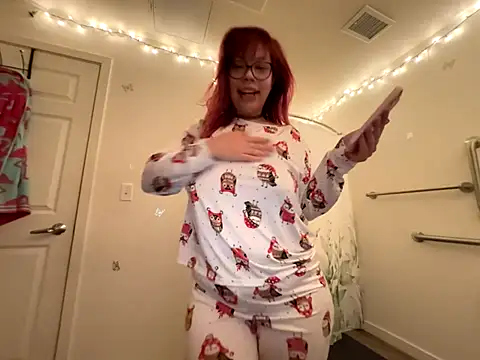 moan4mona online show from January 6, 2026, 4:32 pm