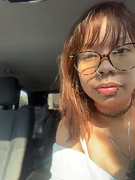 moan4mona online show from July 7, 2026, 3:05 pm