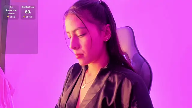 Snapshot of ValkaGrecco chatting on December 5, 2025, 2:53 am ValkaGrecco online show from December 5, 2025, 2:53 am